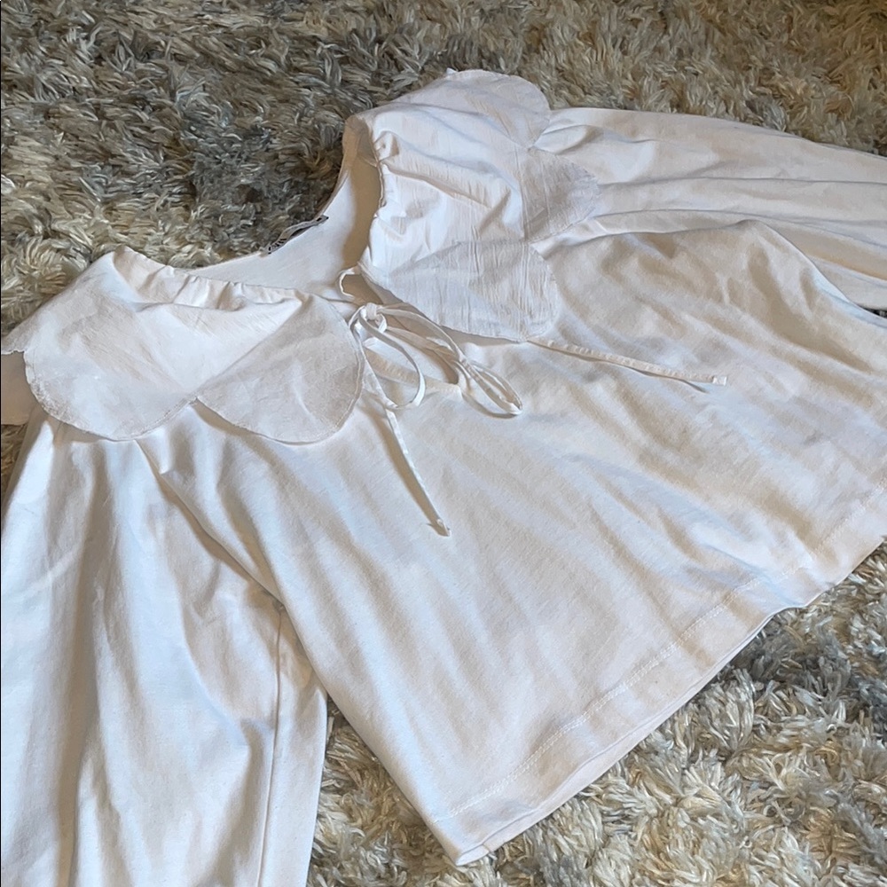 ZARA White Long Sleeve Blouse with Ruffle/Flower Collar 💓